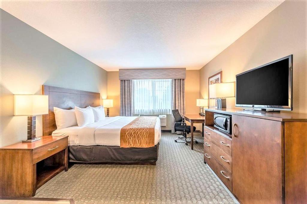 Amerivu Inn And Suites - Chisago City Екстериор снимка