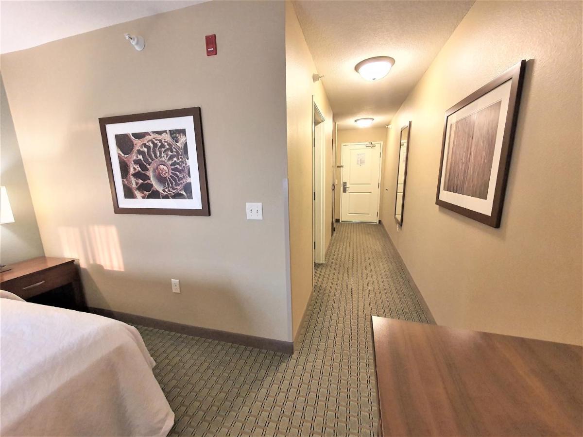 Amerivu Inn And Suites - Chisago City Екстериор снимка