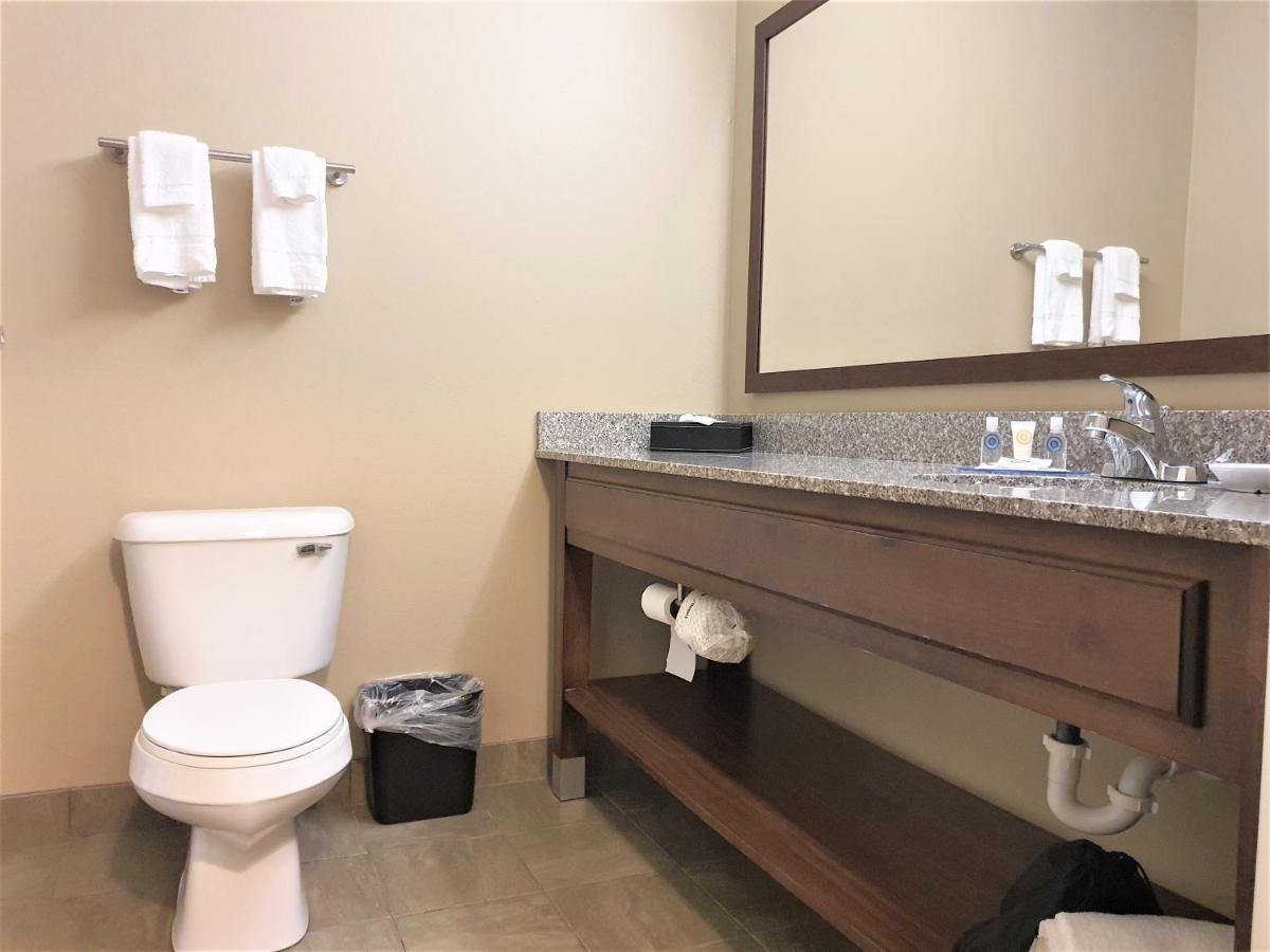 Amerivu Inn And Suites - Chisago City Екстериор снимка