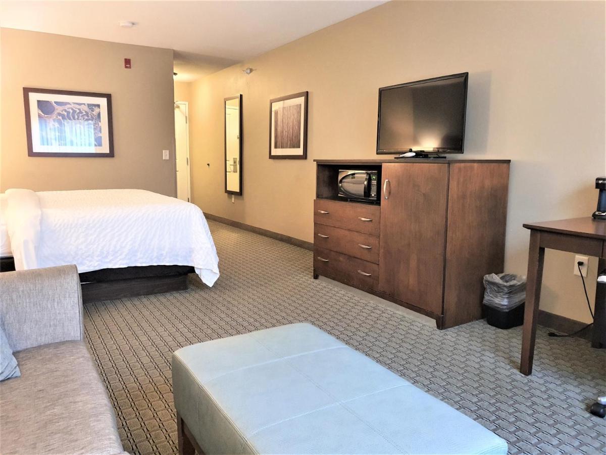 Amerivu Inn And Suites - Chisago City Екстериор снимка