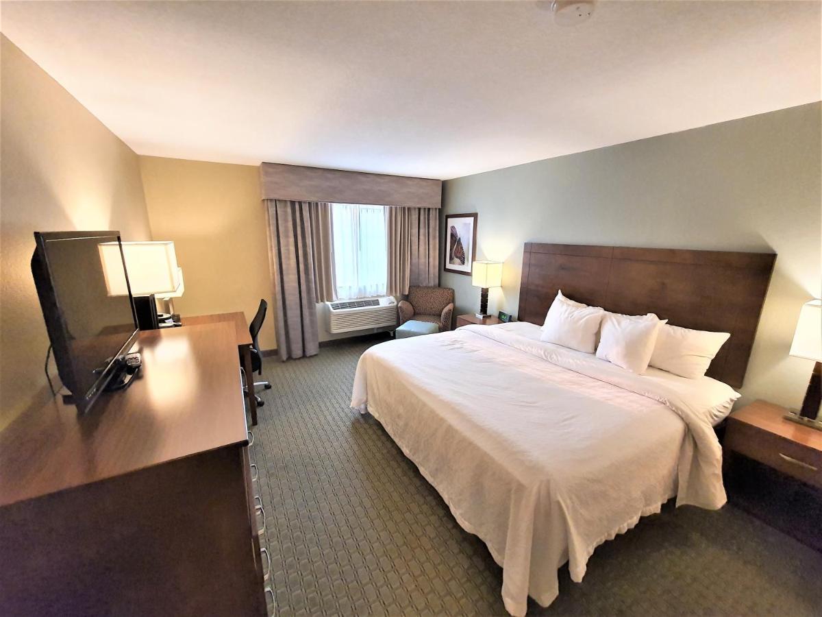 Amerivu Inn And Suites - Chisago City Екстериор снимка