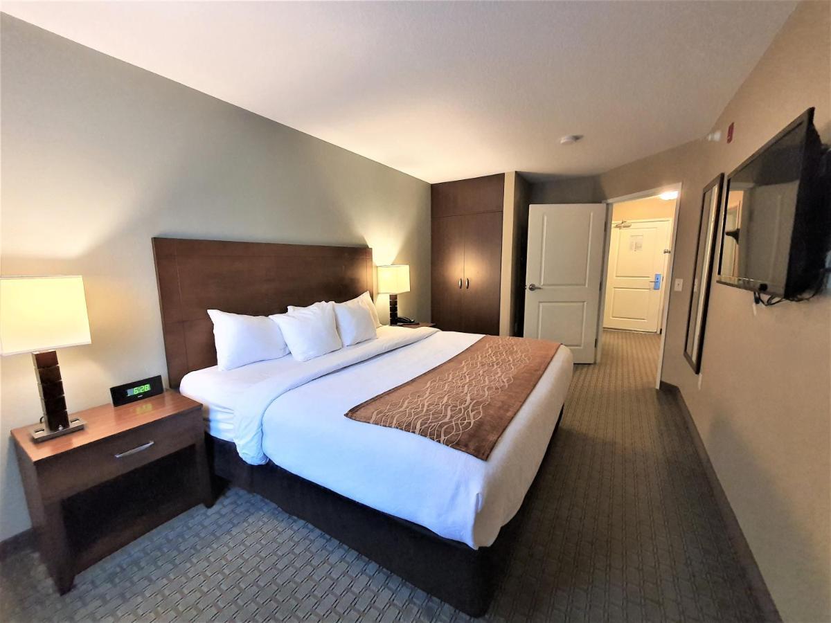Amerivu Inn And Suites - Chisago City Екстериор снимка